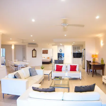 Vue Apartments Trinity Beach Room photo